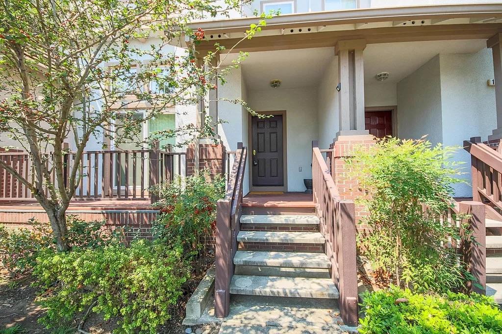 144 Chetwood Dr, Mountain View, CA 94043 Townhouse for Rent in