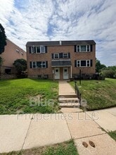 Building Photo - 4424 Bloomfield Ave