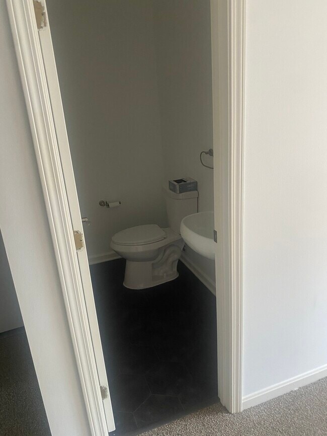 Foto del edificio - 5302 Country Club Ln