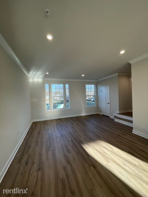 Foto del edificio - 3 br, 2.5 bath Townhome - 158 Bishop Way