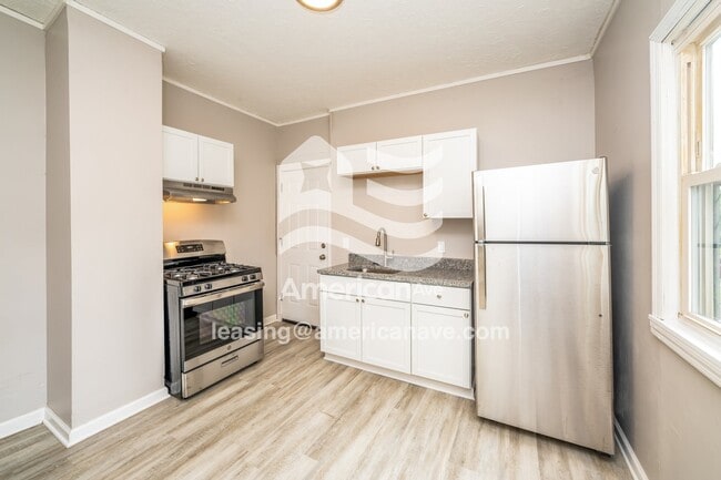 Foto del edificio - 1105#A Portland Avenue, 14621; #1600027 - 1600027