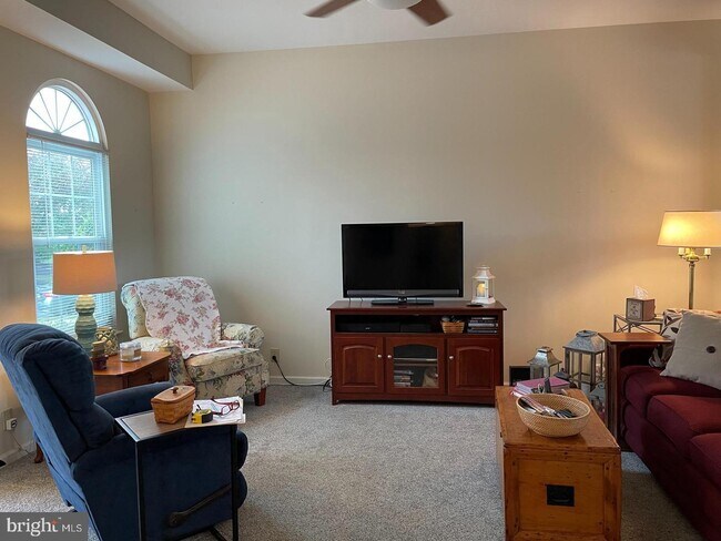 Building Photo - 6251 Spring Knoll Dr