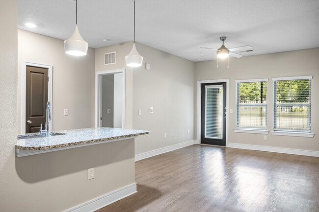 A living room that adapts to your lifestyle - Cue