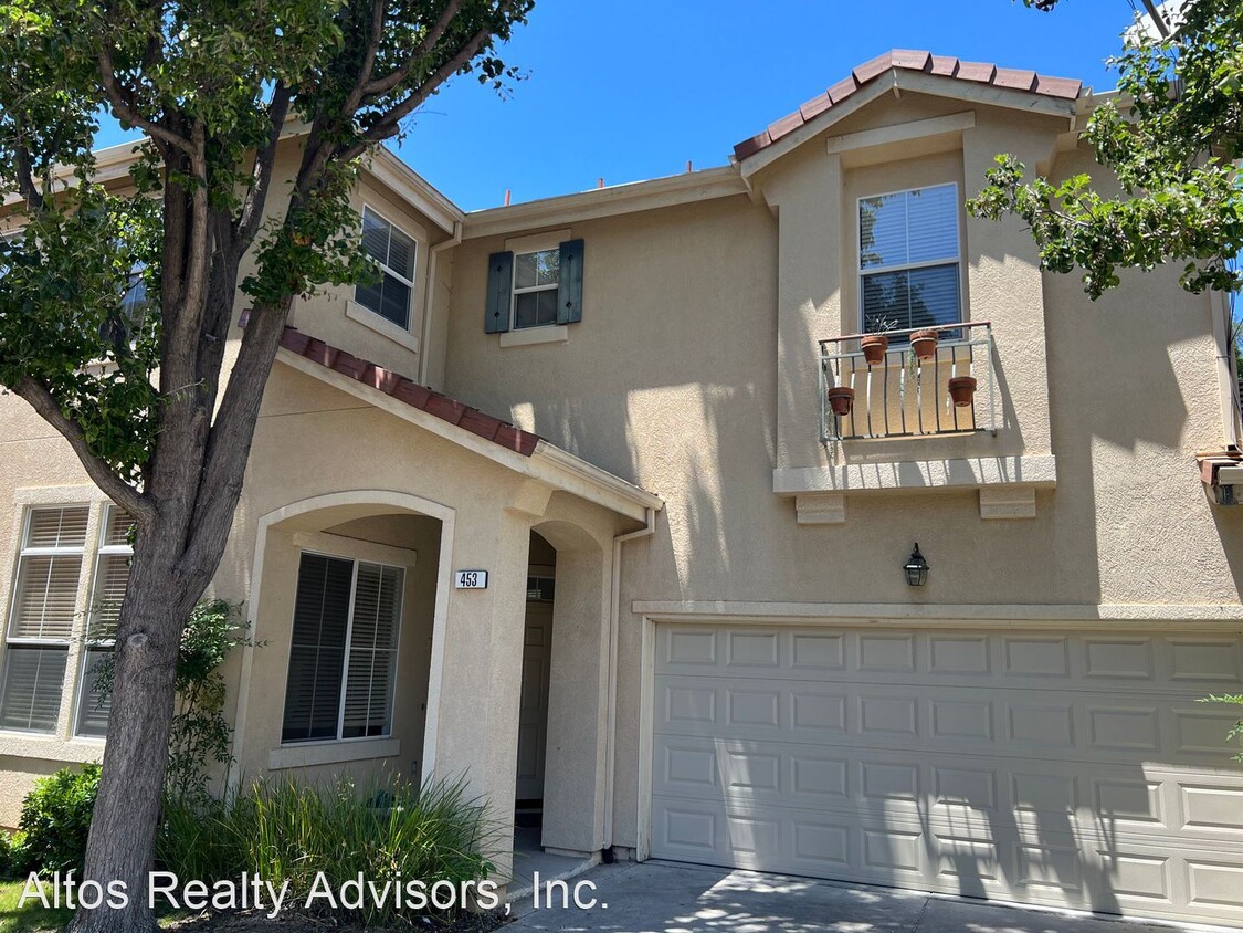 Primary Photo - 5 br, 2.5 bath House - 453 Whisman Park Drive