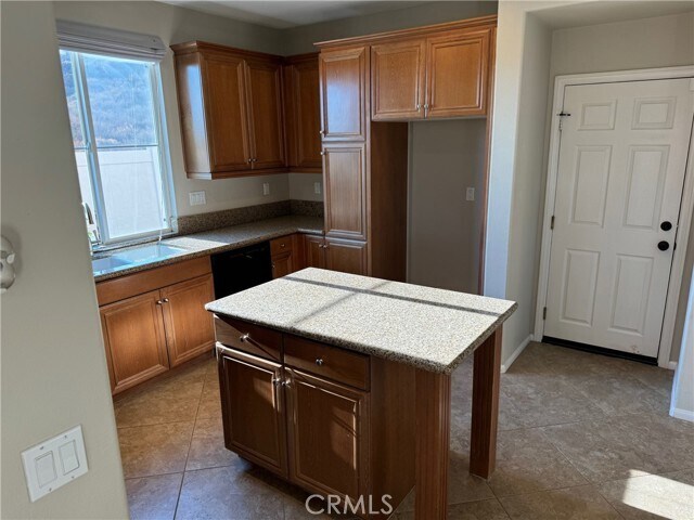 Building Photo - 27525 Sunray Ct