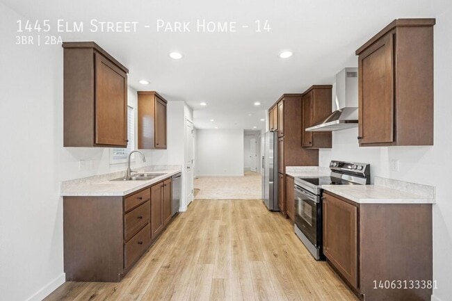 Foto del edificio - 1445 Elm St