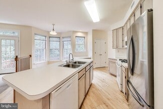 Building Photo - 11151 Yellow Leaf Way