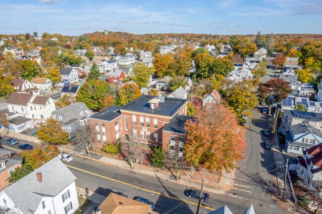 Aerial Photo - 505-509 Chatham St
