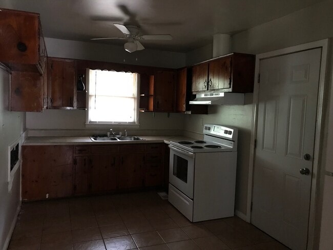 Photo - 4314 Hendrix Dr House