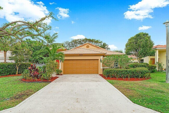 Foto del edificio - 4030 Laurelwood Ln
