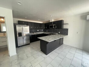 Building Photo - 134 W Plaza Blvd