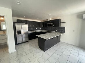 Building Photo - 134 W Plaza Blvd