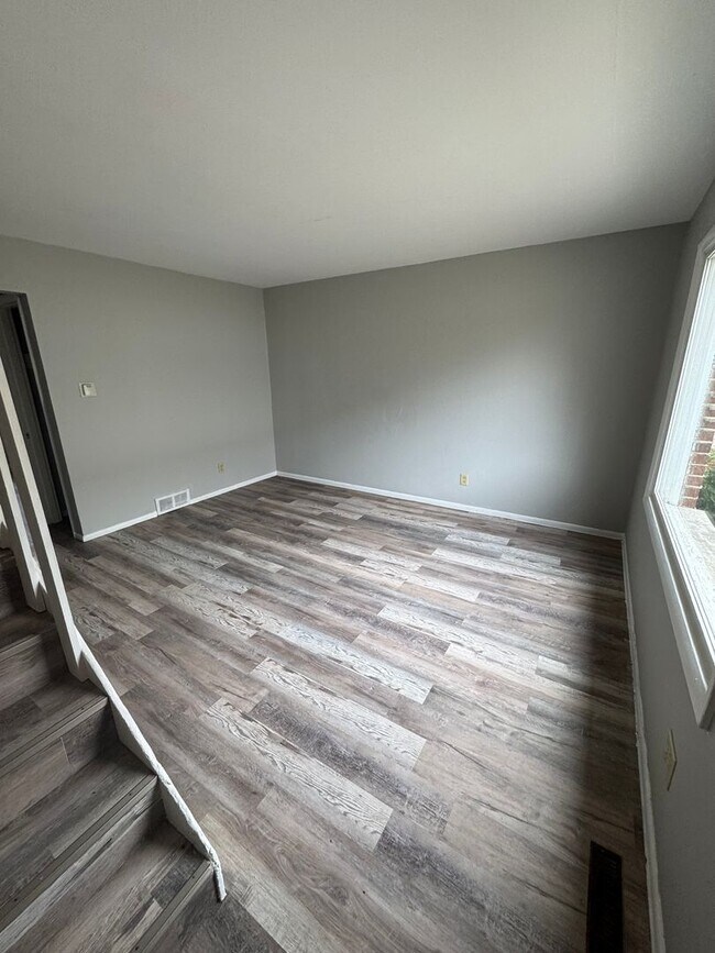 Foto del edificio - 3308 Sablewood Dr