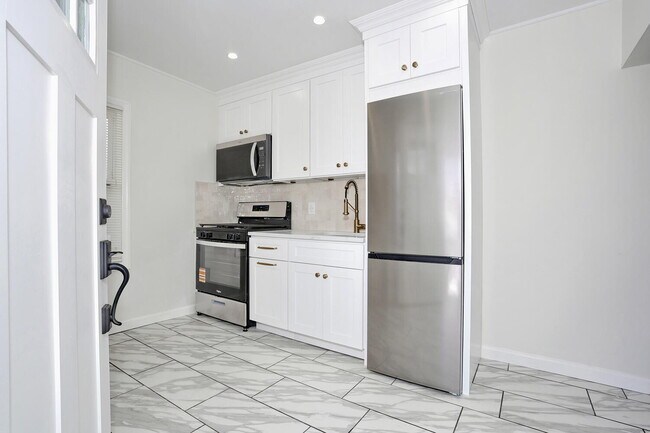 Foto del edificio - 31 Rea Ave