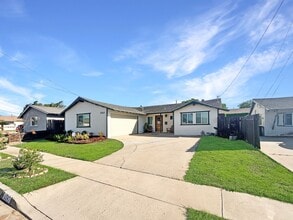 Building Photo - 6347 Lake Arago Ave