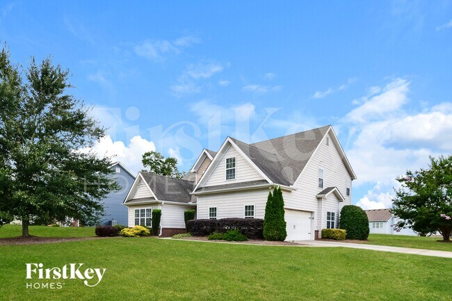 Foto del edificio - 6303 Spring Cove Dr
