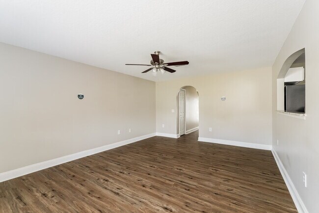 Building Photo - 11312 Ivy Flower Loop