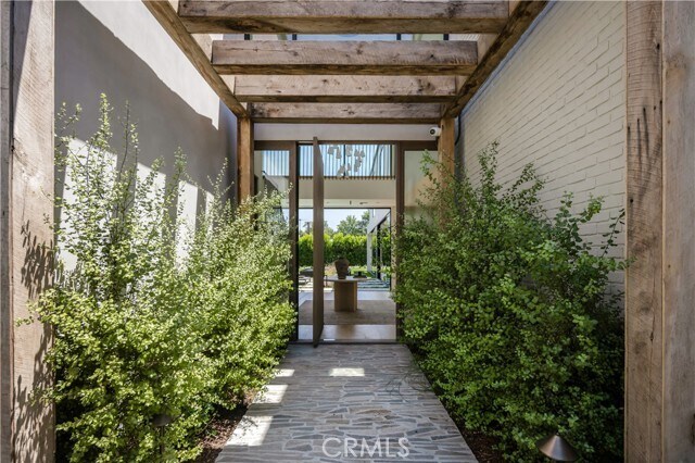 Foto del edificio - 4826 Woodley Ave