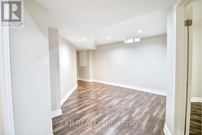 Building Photo - 401 Acumen Ct