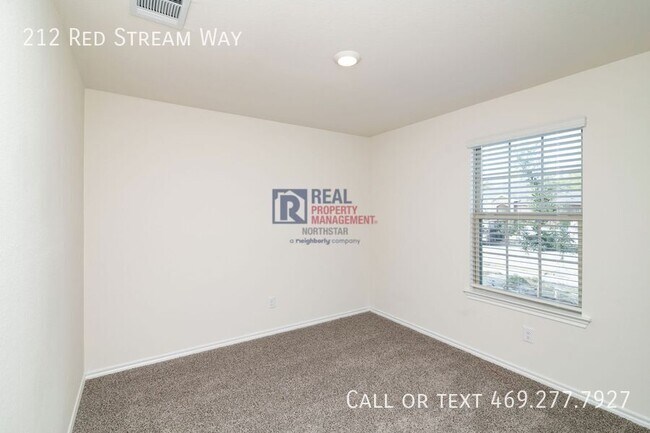 Foto del edificio - 212 Red Strm Wy