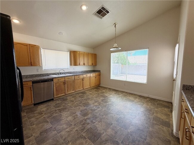 Building Photo - 3320 Misty Cloud Ct