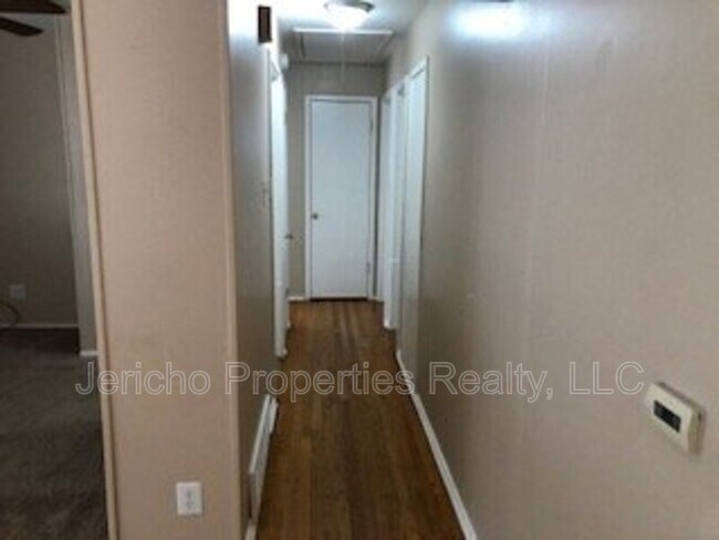 Foto del edificio - 1310 S Grape St