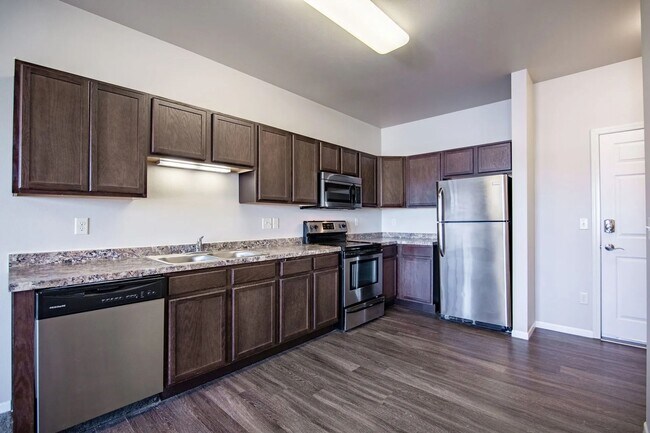 Foto del edificio - West Creek Crossing Apartments