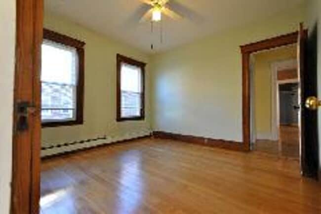 Foto del edificio - Brighton 3 bedroom apartment - NO BROKER FEE