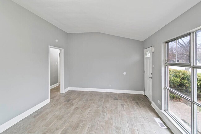 Foto del edificio - 1531 Freeland Ave