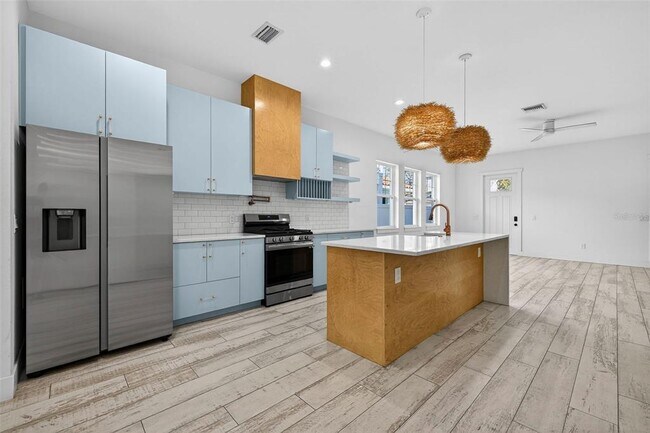 Foto del edificio - 611 24th Ave N