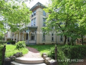 Building Photo - 3418 Baring St