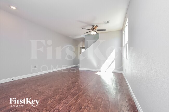 Foto del edificio - 6694 Wood Thrush Pl