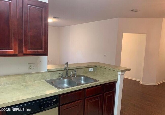 Foto del edificio - 3631 Kirkpatrick Cir