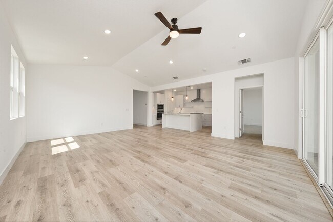 Foto del edificio - Beautiful home in "Canyon at the Ranch" 5 ...