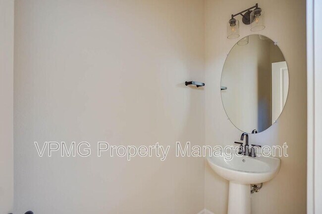 Foto del edificio - 18300 NE 14th St