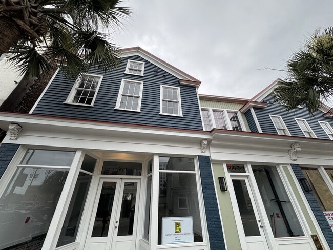 Photo - C House