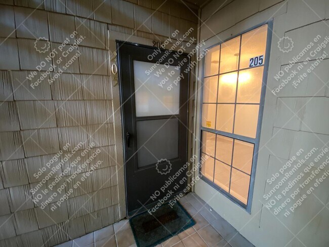 Foto del edificio - 1202 Thorpe Ln