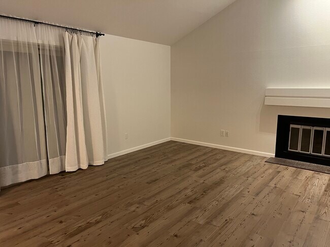 Building Photo - 2520 Marmon Ct