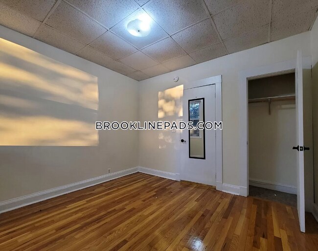 Foto del edificio - 364 Riverway