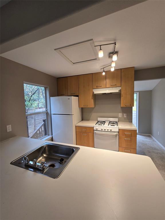 Foto del edificio - 1703 Maple Ave