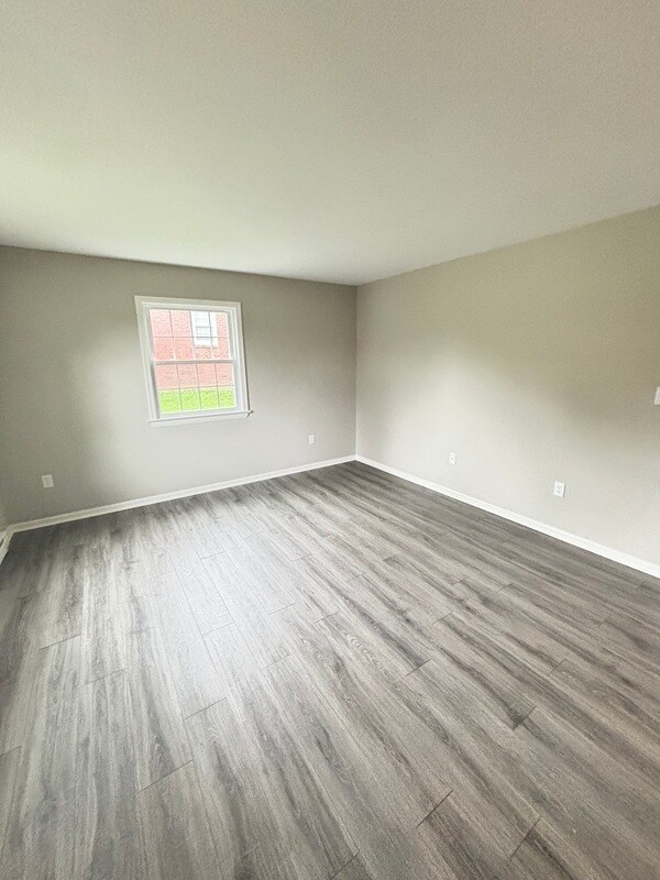 Foto del edificio - 136 Crestmont Ave