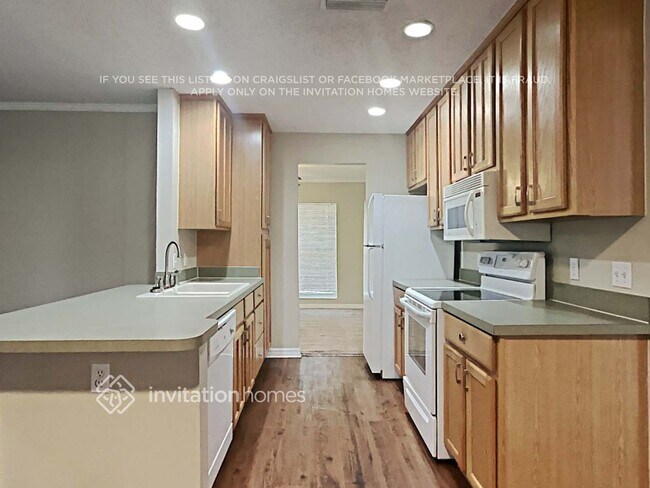 Foto del edificio - 1223 Lornewood Dr