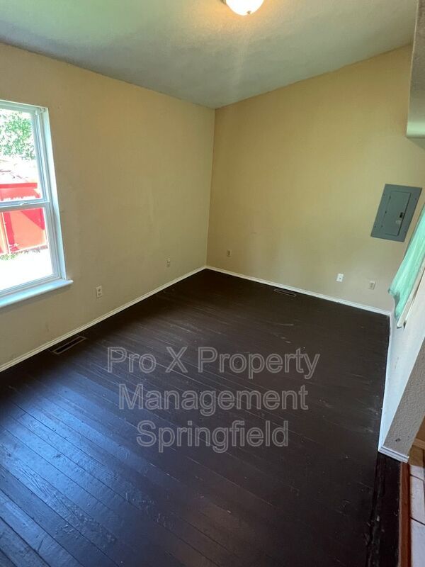 935 W Harrison St Unit 1, Springfield, MO 65806 Condo for Rent in