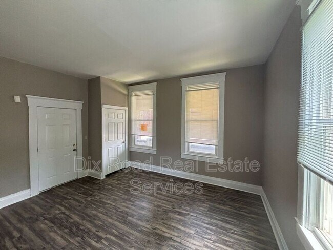 Foto del edificio - 545 Rockdale Ave