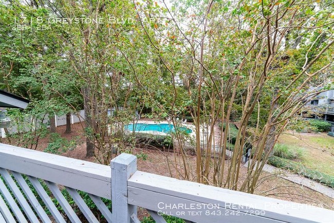 Foto del edificio - 1718 Greystone Blvd