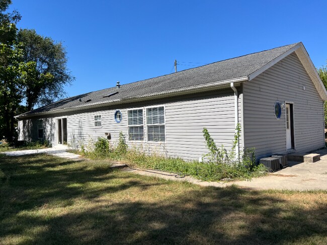 Foto del edificio - 420 Decker St