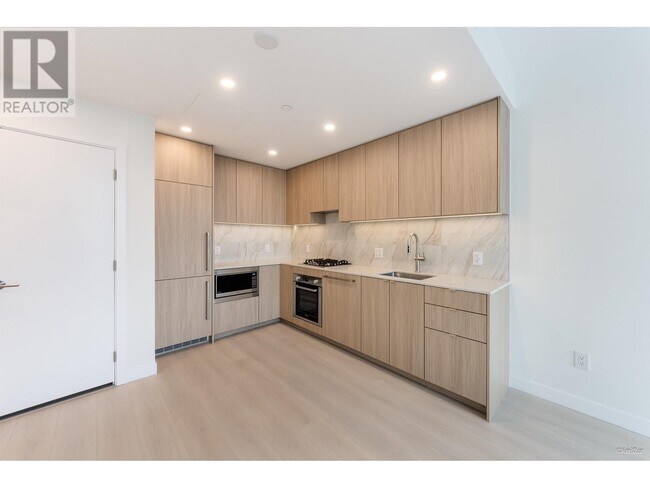 Photo du bâtiment - 626-2626 Claremont St