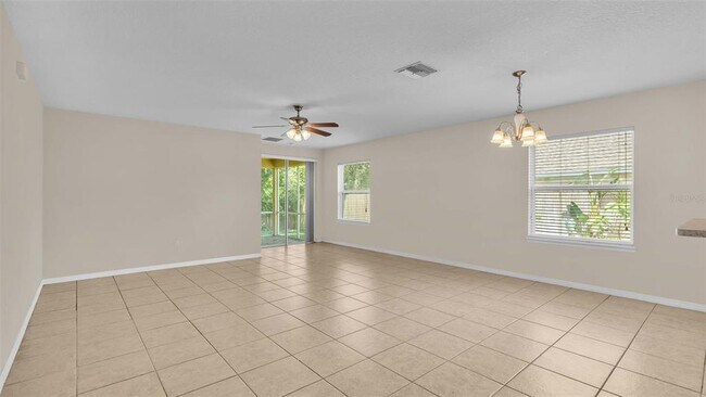 Foto del edificio - 6838 Glenbrook Dr