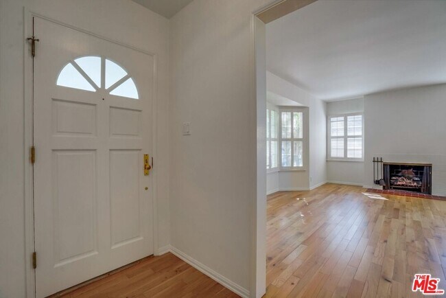 Foto del edificio - 2345 Castle Heights Ave