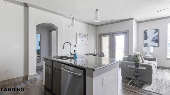 Building Photo - 12500 Shadowglen Trce
